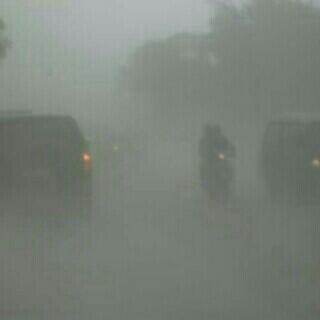 Jalanan sampe ketutupan asap.ya allah lindungi:')