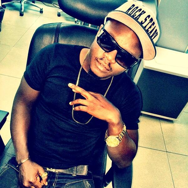 spinlet's tweet photo. .@rocksteadyyy paid a visit to our Lagos office today! Check out his music on http://t.co/YU70Le3M20 http://t.co/1iaNUXokiJ