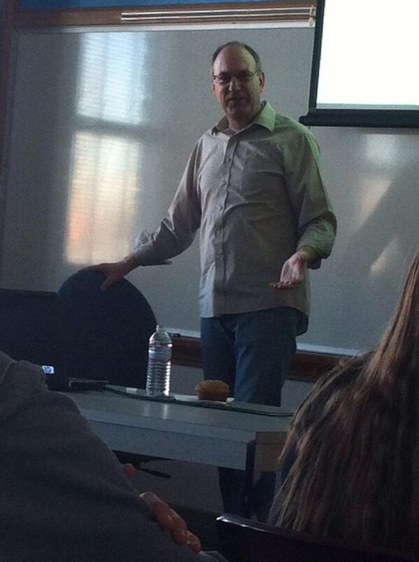 n3c3ssary3vol's tweet image. I want a muffin now😩 #UtahDigiCon #thinklikeaprogrammer