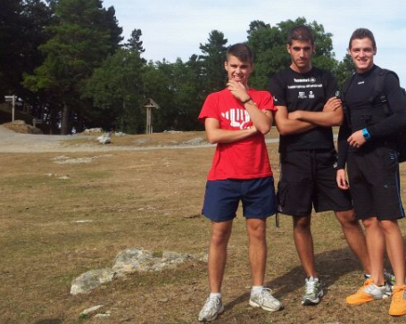 javinisti's tweet photo. Nuestro video para #canyoumakeit14 de @redbullESP:
http://t.co/dPwHfK1WC8
RT RT RT RT
#WeCanMakeIt http://t.co/jnvKkFrCIc