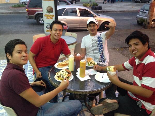 hotdogmandingo's tweet photo. http://t.co/9E5tSVUTVB