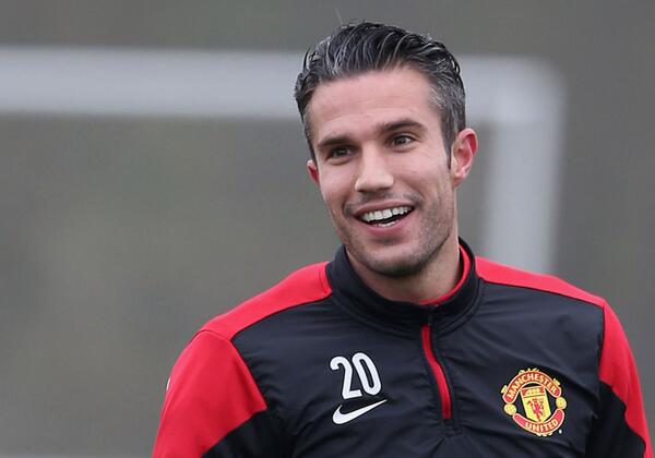 BBCSport's tweet photo. Manchester United striker Robin van Persie wants to extend his contract at Old Trafford. #MUFC http://t.co/Bn4s0xD1OG http://t.co/zculgLDZW4