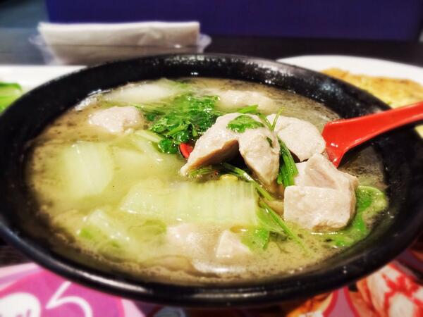 Yespingo's tweet photo. Do you know pork meatball soup is one of the most popular street food in Taiwan? #SanDiego #soup #taiwanesefood http://t.co/ciXvI8eblK