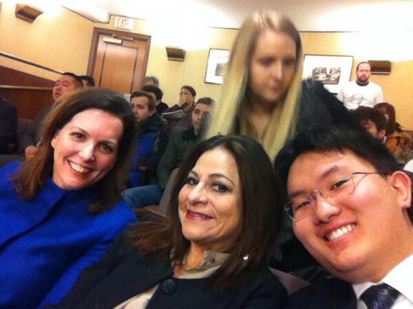 LettyGuadarrama's tweet photo. #connext  advocating for seal of biliteracy  at the Capitol @janahilleren @MPS_SuptJohnson http://t.co/xh7YBHQph4