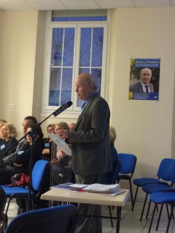 JacquesVarrone's tweet photo. Réunion publique #avenirettradition sur le thème de l'ecole, notre priorité des priorités #municipales2014 http://t.co/S4jif77HV4