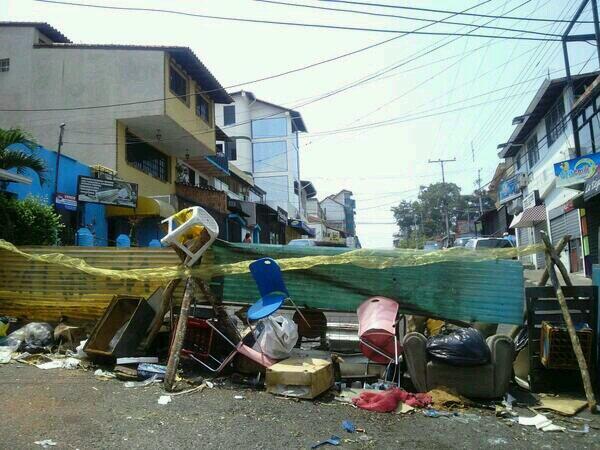 AnonymousVene10's tweet photo. San Cristóbal 12:54om #13M #ResistenciaVzla http://t.co/YwPyrkobnR