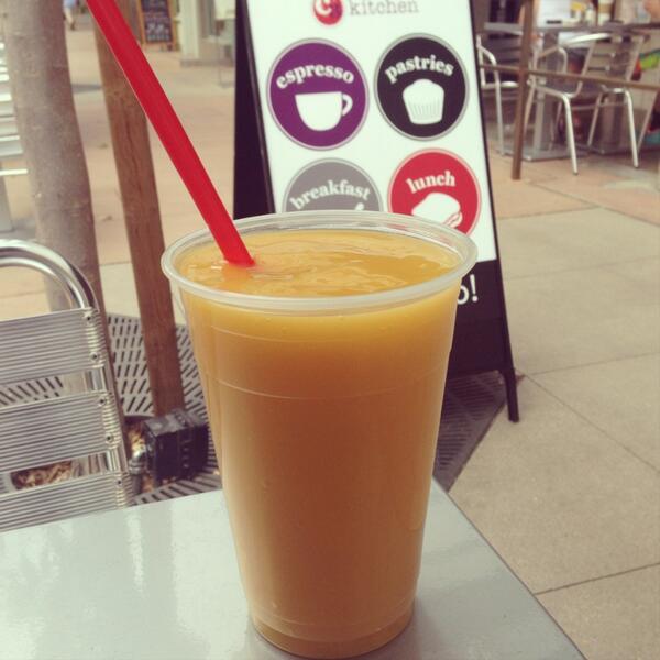 C3Kitchen's tweet image. It's heating up out there. Stop in for an ice cold smoothie. #smoothie #scottsdalequarter #icecoldyummy