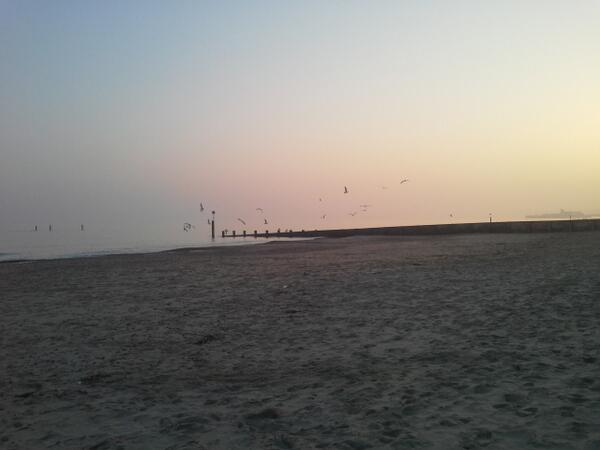 coastalactivity's tweet photo. Spot the stand up paddle boarders, just another beautiful day today at #Boscombe Beach #Bournemouth http://t.co/0tsgO3hzu1