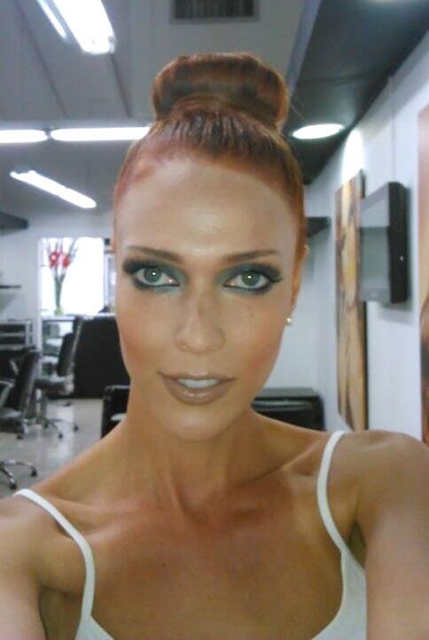 johanariosriver's tweet photo. Backstage #fotos #trabajo #felicidad http://t.co/x7CygdvDgp