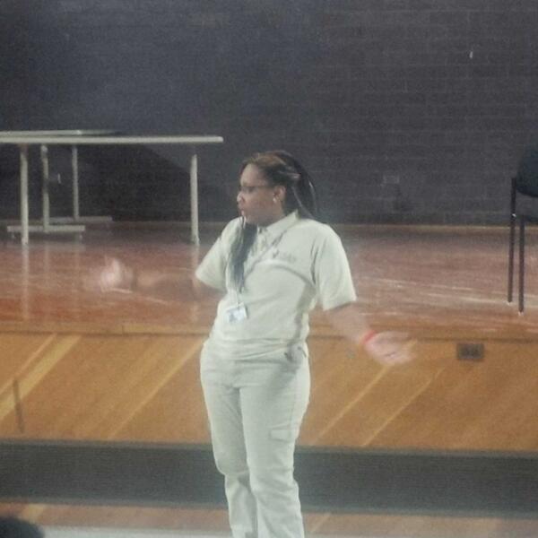DariusVDaughtry's tweet photo. Alicia performing a piece at Team Englewood @YoungChiAuthors @LTABFLA #powerful!!! http://t.co/zq1M4Pkc8Y