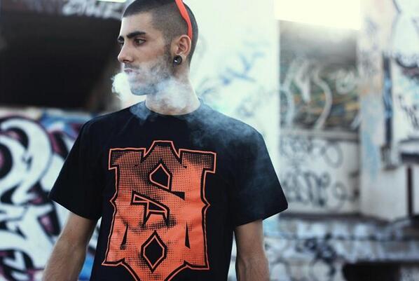 slumwear's tweet image. Y en @triburbanashop ESTAN TODA ESTA SEMANA LIQUIDANDO RESTOS DE OTRAS TEMPORADAS. CAMIS A 10€. #SLUMCREW #SLVM