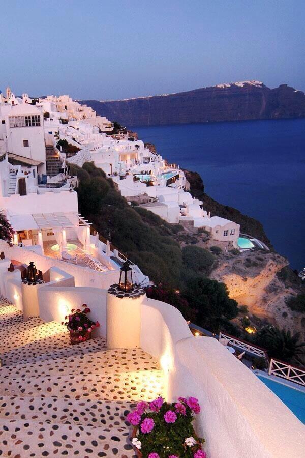 DearFutureHusb2's tweet photo. Dear my future husband, let's travel❤️ yes. Just yes. 😍 http://t.co/cYNhUyD4wN