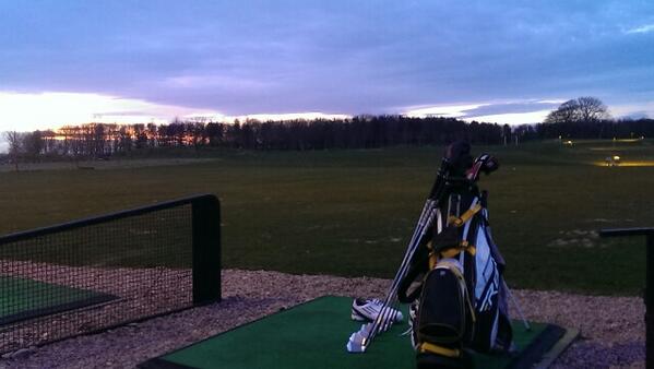 DoggieWish's tweet image. Big thanks to Danny @DirectGolfUK Dundee for helping make my set #rocketbladez Hopefully a few less NR's in 2014 😊