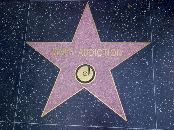 Tanman_Canada's tweet photo. Yes!  Found ya boys @janesaddiction http://t.co/zbnp6ZQY20