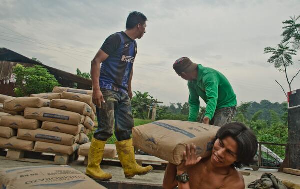 GiveClearWater's tweet photo. @GiveClearWater is so excited to begin building once again with the Waorani people.
https://t.co/dshzX3DnXi http://t.co/MnTpKOIIgS