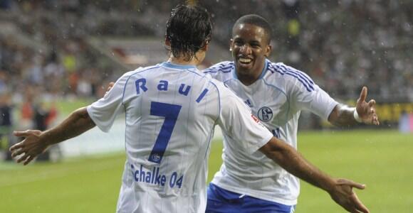 Raul7Capitan7's tweet photo. El "7" de Europa. #Raulismo http://t.co/LHV9MD9w1I