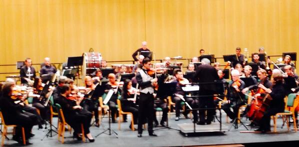 Espectacular Lalo de @RubenMendozaVio en <a href="/riberasguadaira/">Teatro Auditorio Riberas del Guadaíra</a> con la ROSS!!! ¡Bravissimo!