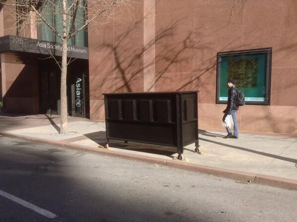 AboutArtBarbara's tweet photo. #BarbaraToday outside the Asia Society, Park Avenue betw. 70th &amp; 71st http://t.co/nZG22WxaZw she'll be this week http://t.co/GvQiuW3wo0