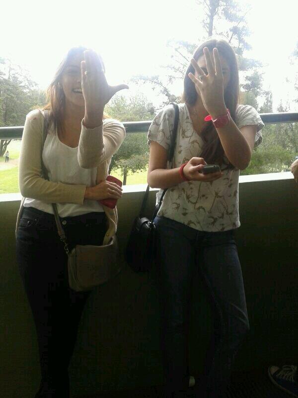 Cuantos dedos tienen los simpsons?: <a href="/vickyfalu/">V.Falú</a> 2 #inculta #preguntados cc <a href="/Paodibez/">PAO</a>