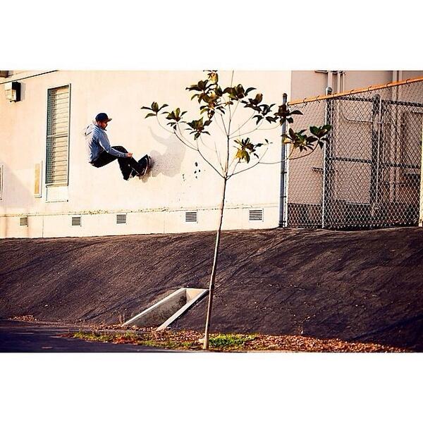 spitfirewheels's tweet photo. Coming in hot, @erickoston had to push fast for this Frontside Wallride #EveryThingIsFlammable. http://t.co/vHjIRc1o8L