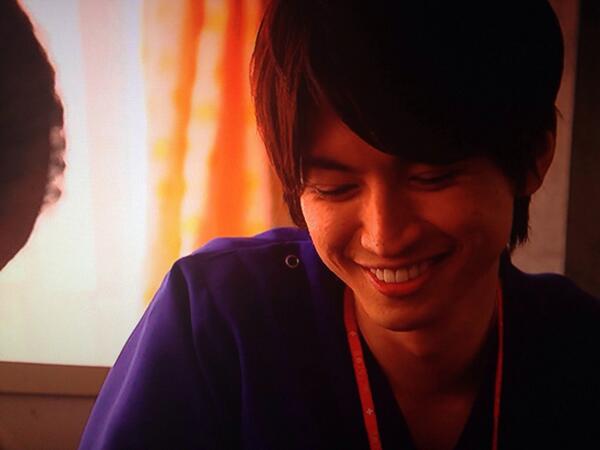 aaayaaeight's tweet photo. ただいま！！
八雲先生見たいけど眠いから諦めて寝る！！明日見る！！ http://t.co/kovlPRzaV9