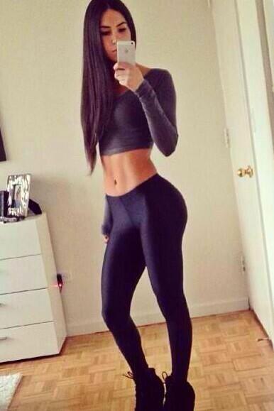 DailyFitChick's tweet photo. @JenSelter the best to do it !! http://t.co/CoyF61SCko