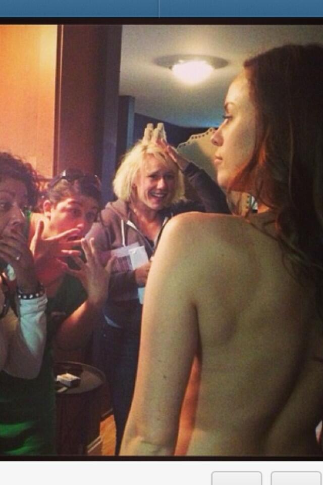 Jessica McNamee on X: "Tonight on @SirensUSA #SirensUSA Rachel McAdams  topless. And so am I apparently. #behindthescenes http://t.co/pqd8Ml6w4F" /  X