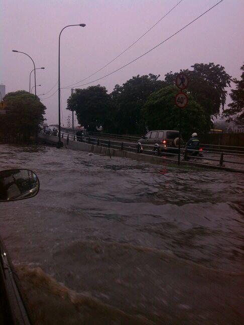 sitandre tweet picture