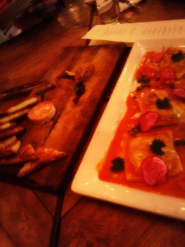 grokr's tweet photo. #followthemadness #SXFood @contigoaustin oh boy oh boy oh boy http://t.co/jIkE0lRIFi