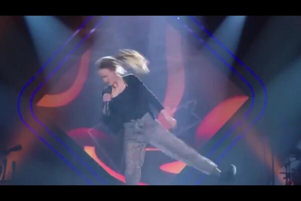 RoseLebeau's tweet photo. @ElonoreLagace tu es vraiment une star!!! Wow tu etais tellement bonne durant ton audition (et ton duel). http://t.co/EhOK9wVgfl