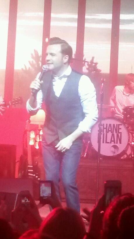 donnamchugh15's tweet photo. Well good morning @ShaneFilan amazing show last night in Dublin #youandmetour #crowd #buzzing #amazingvoice #live http://t.co/QEVaaXItV4