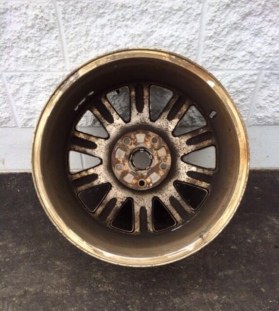 rimrepair's tweet photo. 20" Chrysler #after http://t.co/QpESNX19vt