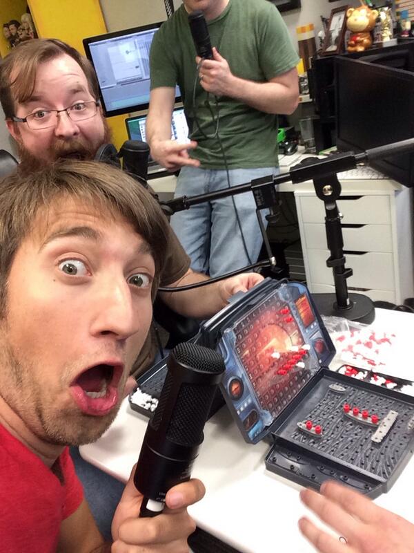 33Rache's tweet photo. “@GavinFree: This was the selfie I took during today's VS http://t.co/JbgD24FFuV” CAN I JUST MARRY THEM NOW. #achievementhunter