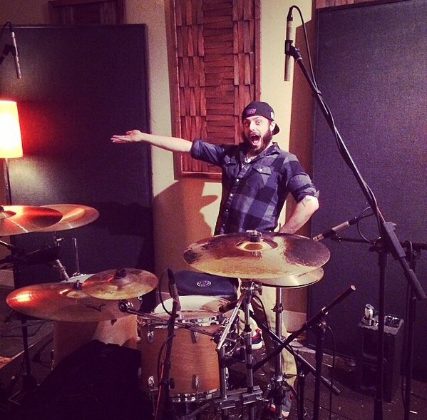 TheNeonSkyline_'s tweet photo. The Randylion, ready for tracking. #recording #studio #robfreeman #newmusic #newsongs #tracking #drums #lastday http://t.co/gNVmfRaFAa