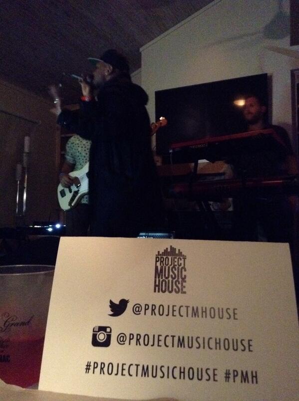 ProjectMHouse's tweet photo. #PMH @RazSimone #SXSW #nofilter http://t.co/hJH4dBIMfr