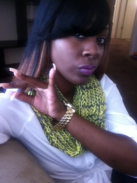 JuantiDaniels's tweet photo. “@BloodBloodBIood: Qoute this throwin up the B blood.” http://t.co/8oHHYaAblX
