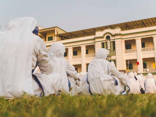 OpenWinExchange's tweet image. Chelsey Shortman's photo essay inspired by India blew us away. Don't miss it. theopenwindowexchange.com/blog/etched