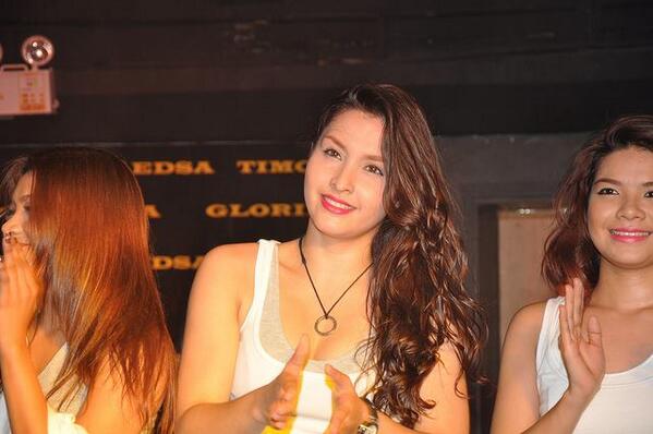 ludelyn_22's tweet image. @sailorlouise