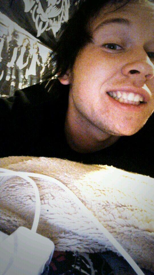 ChrisFRONZjr's tweet photo. Suck My Fuck!!  #fronz #fronz1lla #bitchplease http://t.co/QvdAw92i5M