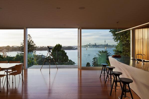 views of auckland are maximized with birkenhead house by crosson clarke carnachan architects: designboom.com/architecture/c…
