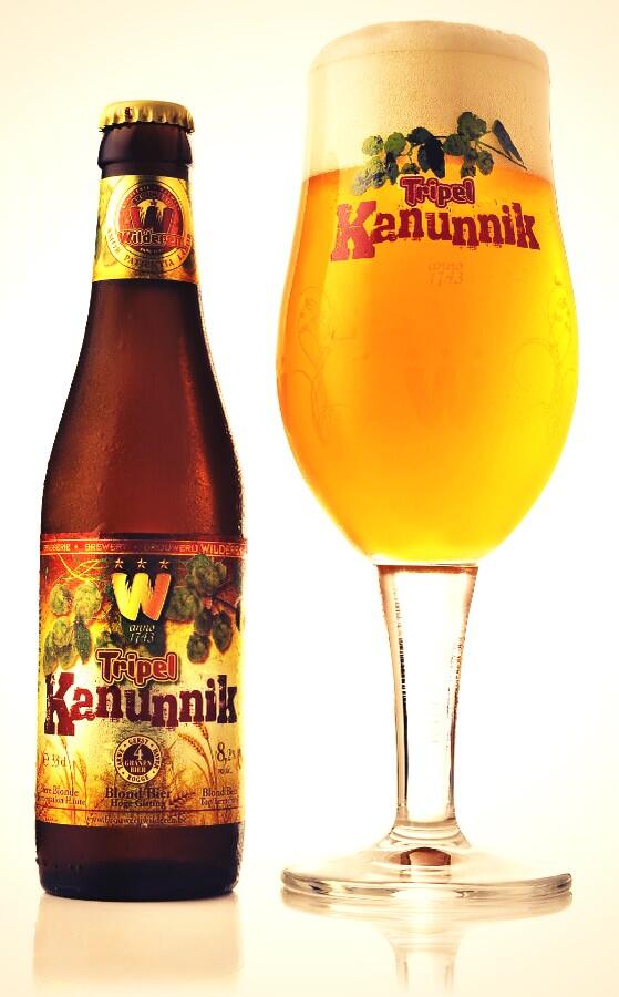 jhdecaravan's tweet photo. Vanavond onze eerste openingsavond! En dit met het eerste bier van de maand ! "Tripel Kanunnik" #jhdecaravan http://t.co/GM9ZoqNdeA