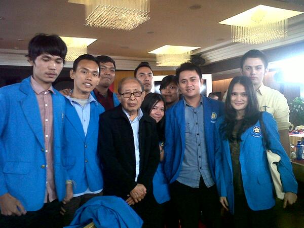 Forum Diskusi Ilmiah Mahasiswa Fakultaa Hukum Universitas Kristen Indonesia <a href="/FdimFHUki/">Forum Diskusi Ilmiah</a> di <a href="/tvone_ilc/">ILC</a> Prof Sahetapy.