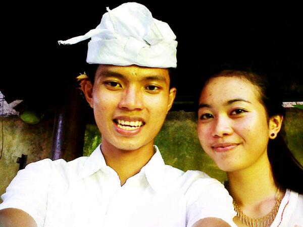 abudrizt's tweet photo. Nangkil sareng @anggatango http://t.co/vg5SCELFUR