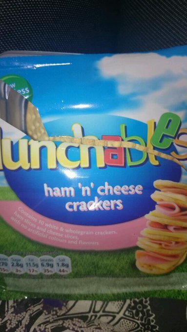 Lunch #sogrownup #Lunchables http://t.co/dzNDRlhXfg<a href="/tag/sogrownup"class="tags">#sogrownup</a><a href="/tag/lunchables"class="tags">#Lunchables</a>