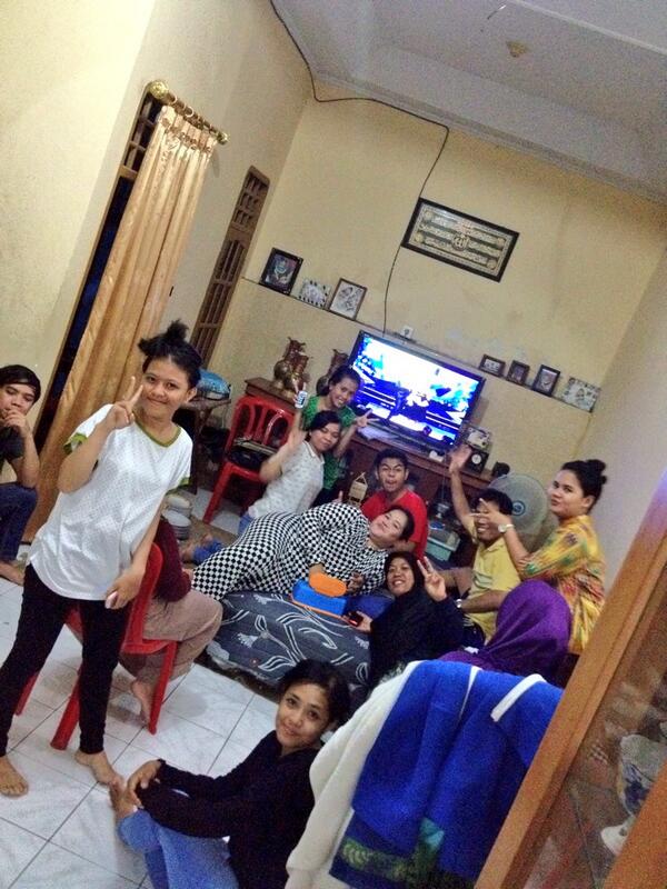 mommoindri's tweet photo. Kami keluarga besar mendukung tutha dari Makassar "ewako Makassar" @DAcademyID http://t.co/ChjSs5wyYY