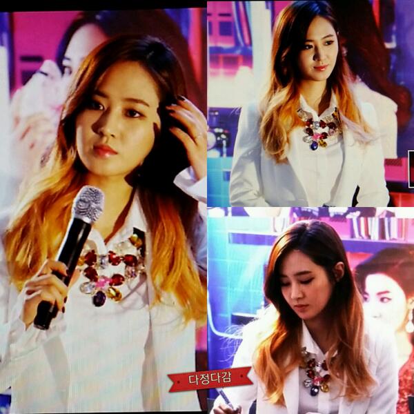 [PIC][14-03-2014]SNSD xuất hiện tại buổi fansign cho "Mr.Mr." vào tối nay  - Page 4 BisMaz1CEAAlEng