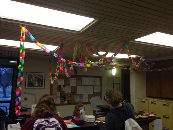 0805michael's tweet photo. @reid_froiland Pi Day at Concordia! All the chains represents a number in Pi! #PiDay2014 http://t.co/MuEwg5eC0J