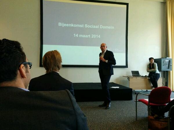 BMCSociaal's tweet photo. Bijeenkomst sociaal domein adviseurs BMC. http://t.co/o85bNExZUZ