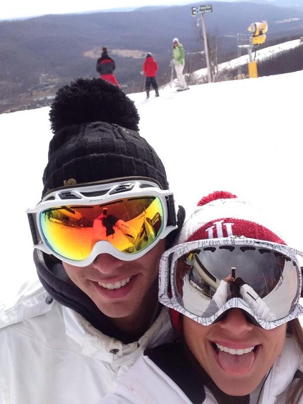 Lilgittle's tweet photo. Jet setting to Boston to meet up with @lfe_Ogittleson before we embark on our Killington adventure to shreddd. #pow http://t.co/ZyoidVwxuz