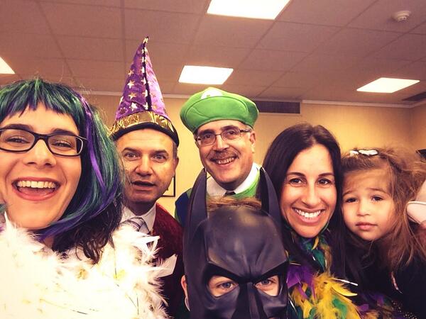 Let's make this the most retweeted Purim selfie of all time! Go TBE!! @RabbiSFK